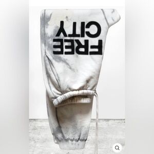 FREECITY Sweatpants